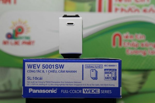 Công tắc 1 chiều Panasonic WEV5001SW/WEV5001-7SW